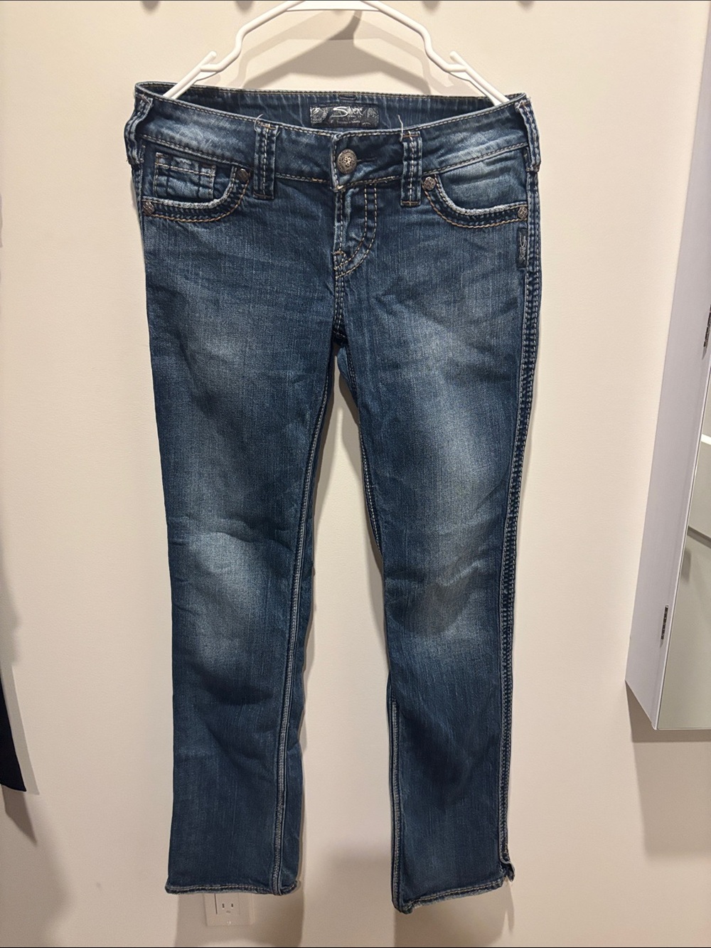 Silver Jeans Women's Straight Leg Jeans - Dark Blue Wash